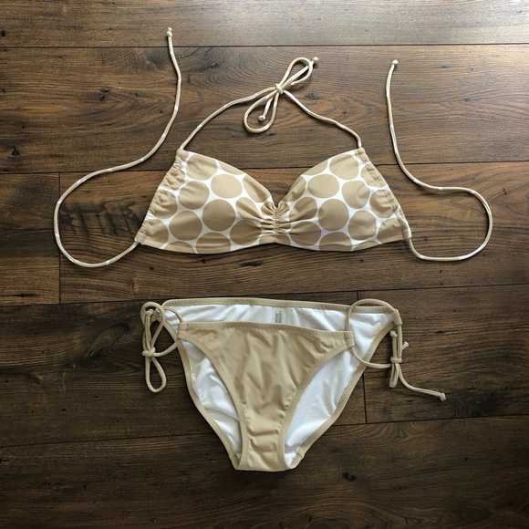 New Victoria’s Secret Bikini Set, M/L - Picture 1 of 6